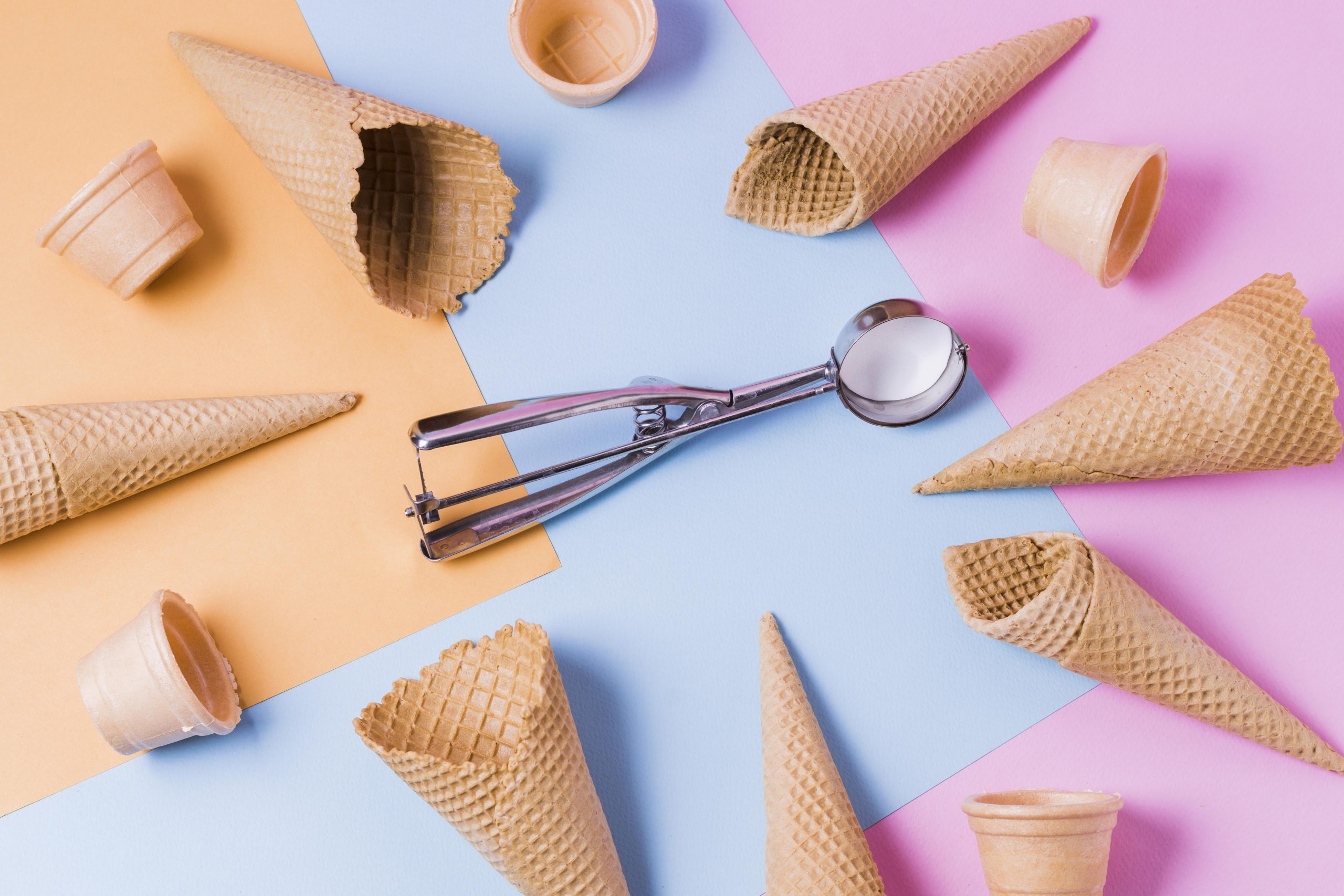 Circular arrangement of many ice cream cones